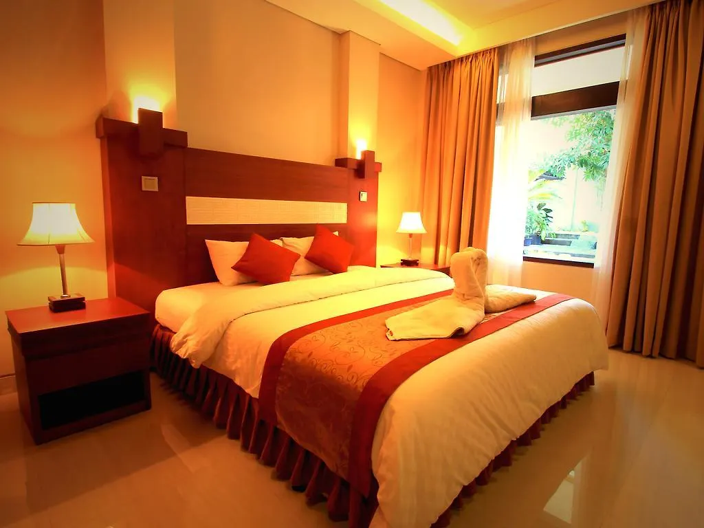Отель Jesens Inn II Кута