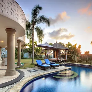 빌라 The Beverly Hills Bali A Luxury