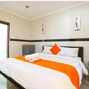 Guest house Rena Segara House Kuta, Kuta (Bali)