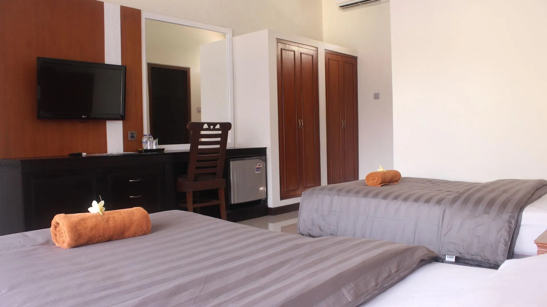 Jesens Inn II Kuta  Kuta (Bali)