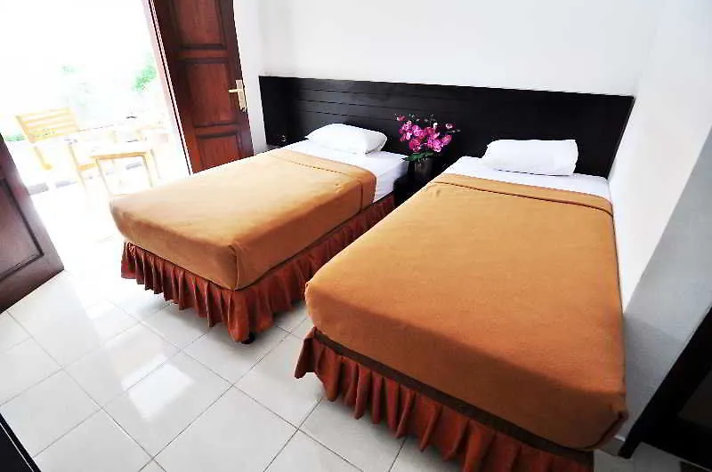 Jesens Inn II Kuta Lombok 3*,