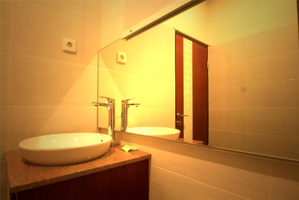 Jesens Inn II Kuta  Kuta (Bali)